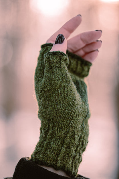 Ginkgo Biloba accessory set – 2 knitting patterns