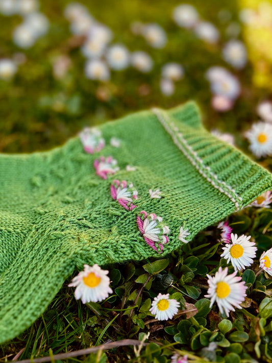 The Flowers and the Bees – Knitting pattern