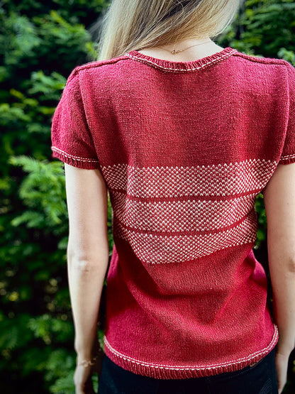 Knit Purl Repeat Tee – Strickanleitung