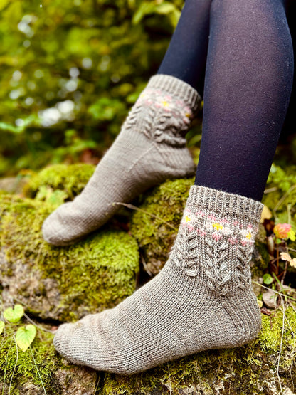 Geranium Socks – Knitting pattern