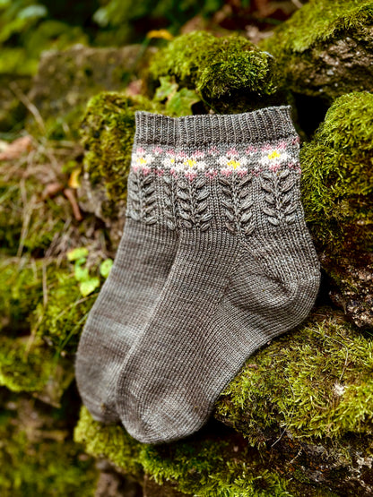 Geranium Socks – Knitting pattern